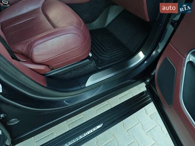 Сірий Ленд Ровер Рендж Ровер, об'ємом двигуна 3 л та пробігом 67 тис. км за 159000 $, фото 71 на Automoto.ua