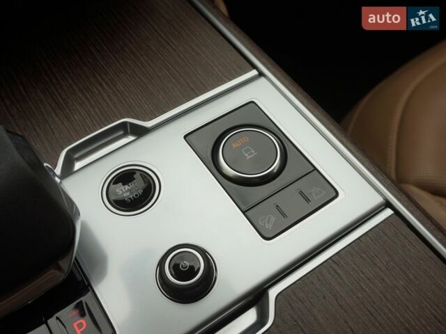 Серый Ленд Ровер Рендж Ровер, объемом двигателя 4.39 л и пробегом 27 тыс. км за 179900 $, фото 70 на Automoto.ua