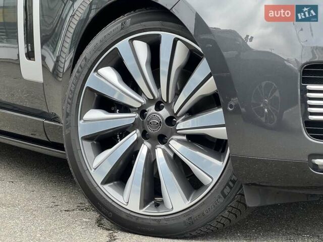 Серый Ленд Ровер Рендж Ровер, объемом двигателя 4.39 л и пробегом 32 тыс. км за 289000 $, фото 4 на Automoto.ua