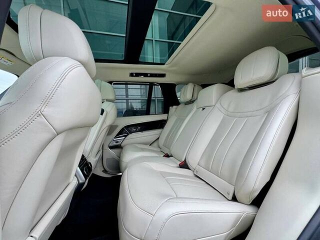 Серый Ленд Ровер Рендж Ровер, объемом двигателя 4.39 л и пробегом 64 тыс. км за 173000 $, фото 29 на Automoto.ua