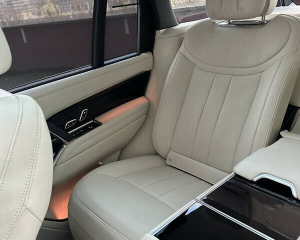 Сірий Ленд Ровер Рендж Ровер, об'ємом двигуна 4.39 л та пробігом 65 тис. км за 179999 $, фото 14 на Automoto.ua