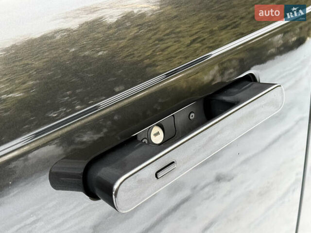 Сірий Ленд Ровер Рендж Ровер, об'ємом двигуна 3 л та пробігом 68 тис. км за 149950 $, фото 9 на Automoto.ua