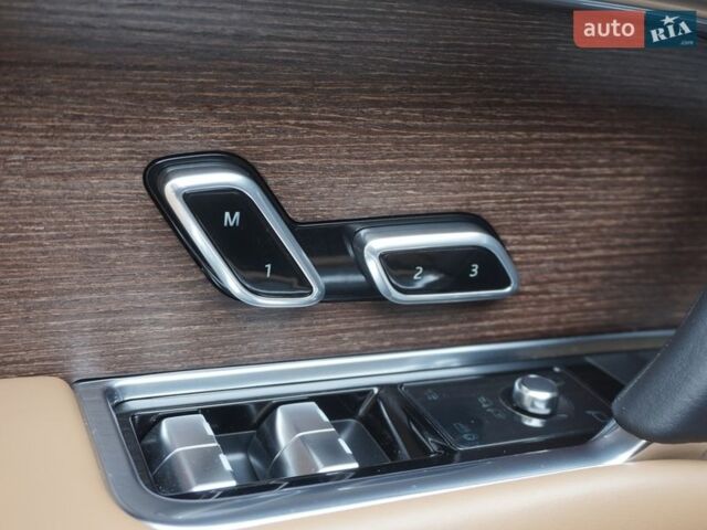 Серый Ленд Ровер Рендж Ровер, объемом двигателя 4.39 л и пробегом 27 тыс. км за 179900 $, фото 21 на Automoto.ua