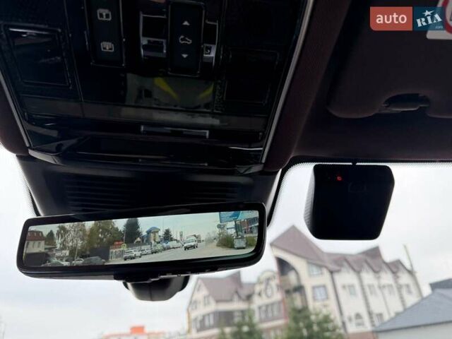 Ленд Ровер Рендж Ровер 2023 в Киеве на Automoto.ua Серый Ленд Ровер Рендж Ровер, объемом двигателя 3 л и пробегом 55 тыс. км за 199444 $, фото 5 на Automoto.ua