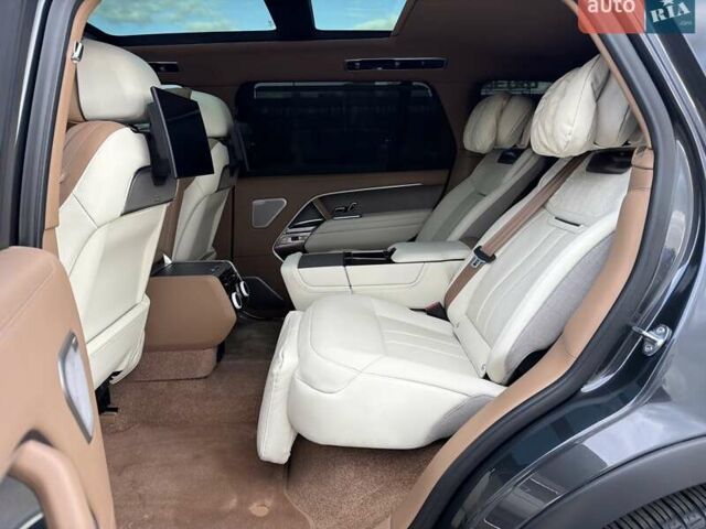 Серый Ленд Ровер Рендж Ровер, объемом двигателя 4.39 л и пробегом 35 тыс. км за 239999 $, фото 24 на Automoto.ua