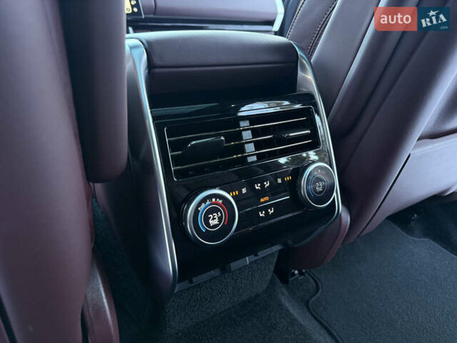 Сірий Ленд Ровер Рендж Ровер, об'ємом двигуна 3 л та пробігом 68 тис. км за 149950 $, фото 93 на Automoto.ua