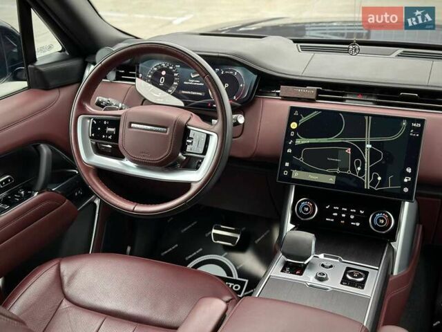 Ленд Ровер Рендж Ровер 2023 в Киеве на Automoto.ua Серый Ленд Ровер Рендж Ровер, объемом двигателя 3 л и пробегом 40 тыс. км за 179900 $, фото 83 на Automoto.ua