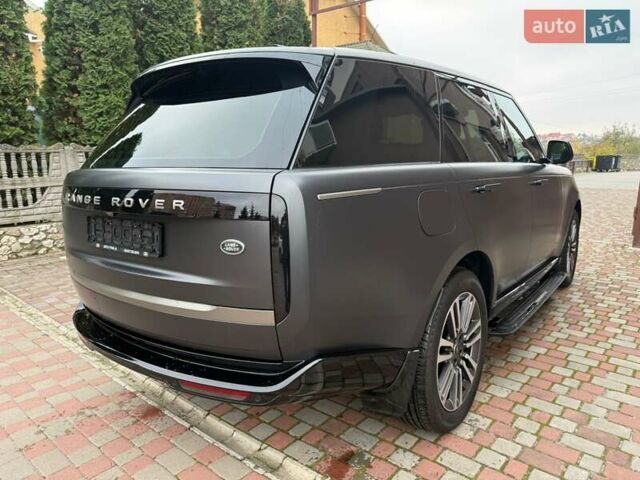 Ленд Ровер Рендж Ровер 2023 в Киеве на Automoto.ua Серый Ленд Ровер Рендж Ровер, объемом двигателя 3 л и пробегом 55 тыс. км за 199444 $, фото 8 на Automoto.ua