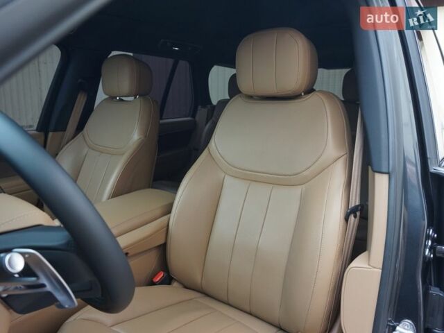 Серый Ленд Ровер Рендж Ровер, объемом двигателя 4.39 л и пробегом 27 тыс. км за 179900 $, фото 25 на Automoto.ua