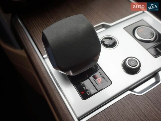 Серый Ленд Ровер Рендж Ровер, объемом двигателя 4.39 л и пробегом 27 тыс. км за 179900 $, фото 71 на Automoto.ua