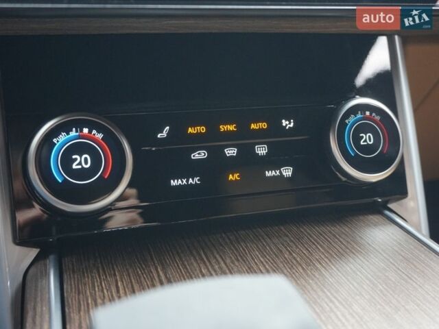 Серый Ленд Ровер Рендж Ровер, объемом двигателя 4.39 л и пробегом 27 тыс. км за 179900 $, фото 69 на Automoto.ua