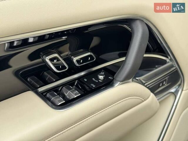 Серый Ленд Ровер Рендж Ровер, объемом двигателя 4.39 л и пробегом 64 тыс. км за 173000 $, фото 32 на Automoto.ua