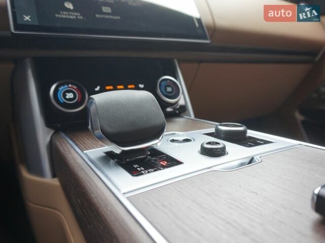 Серый Ленд Ровер Рендж Ровер, объемом двигателя 4.39 л и пробегом 27 тыс. км за 179900 $, фото 72 на Automoto.ua