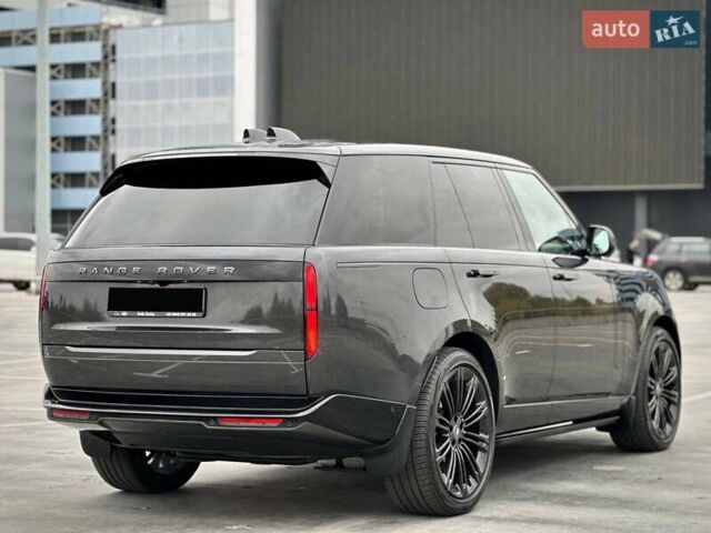 Ленд Ровер Рендж Ровер 2023 в Киеве на Automoto.ua Серый Ленд Ровер Рендж Ровер, объемом двигателя 3 л и пробегом 40 тыс. км за 179900 $, фото 17 на Automoto.ua