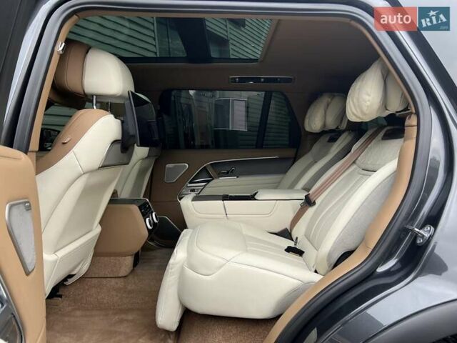 Серый Ленд Ровер Рендж Ровер, объемом двигателя 4.39 л и пробегом 35 тыс. км за 269000 $, фото 23 на Automoto.ua