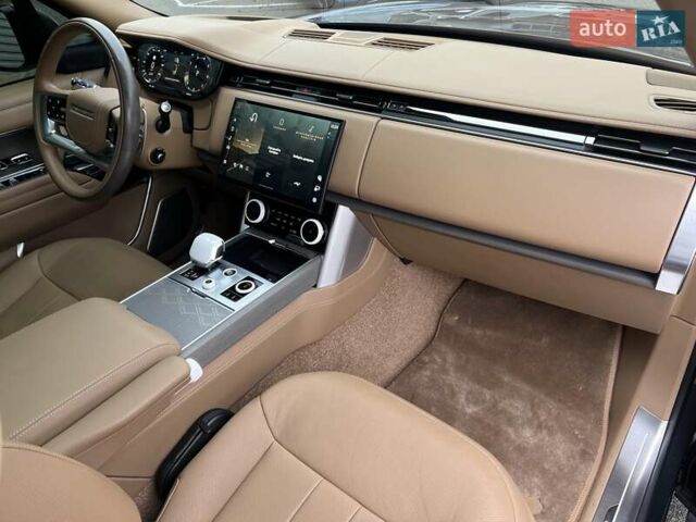 Серый Ленд Ровер Рендж Ровер, объемом двигателя 4.39 л и пробегом 32 тыс. км за 289000 $, фото 38 на Automoto.ua