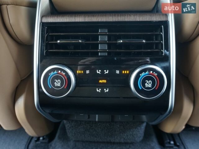 Серый Ленд Ровер Рендж Ровер, объемом двигателя 4.39 л и пробегом 27 тыс. км за 179900 $, фото 33 на Automoto.ua