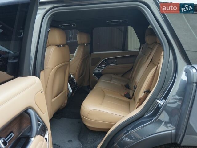 Серый Ленд Ровер Рендж Ровер, объемом двигателя 4.39 л и пробегом 27 тыс. км за 179900 $, фото 28 на Automoto.ua