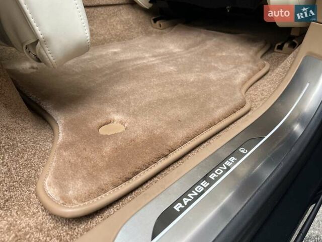 Серый Ленд Ровер Рендж Ровер, объемом двигателя 4.39 л и пробегом 32 тыс. км за 289000 $, фото 35 на Automoto.ua