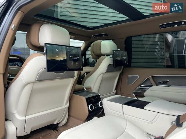 Серый Ленд Ровер Рендж Ровер, объемом двигателя 4.39 л и пробегом 35 тыс. км за 269000 $, фото 24 на Automoto.ua