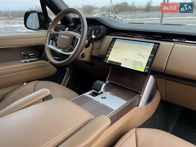 Серый Ленд Ровер Рендж Ровер, объемом двигателя 3 л и пробегом 3 тыс. км за 223790 $, фото 30 на Automoto.ua