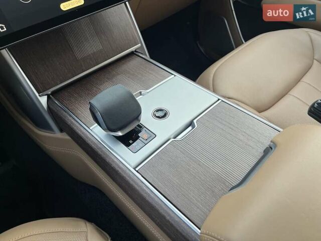 Серый Ленд Ровер Рендж Ровер, объемом двигателя 3 л и пробегом 3 тыс. км за 223790 $, фото 17 на Automoto.ua