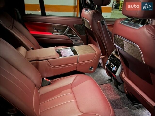 Серый Ленд Ровер Рендж Ровер, объемом двигателя 3 л и пробегом 30 тыс. км за 197000 $, фото 7 на Automoto.ua