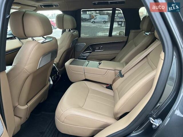 Серый Ленд Ровер Рендж Ровер, объемом двигателя 3 л и пробегом 3 тыс. км за 223790 $, фото 23 на Automoto.ua