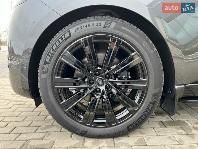 Серый Ленд Ровер Рендж Ровер, объемом двигателя 3 л и пробегом 3 тыс. км за 223790 $, фото 31 на Automoto.ua