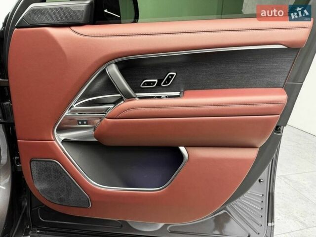 Серый Ленд Ровер Рендж Ровер, объемом двигателя 4.39 л и пробегом 7 тыс. км за 253000 $, фото 43 на Automoto.ua