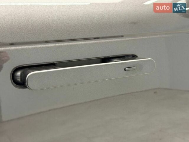 Серый Ленд Ровер Рендж Ровер, объемом двигателя 4.39 л и пробегом 7 тыс. км за 253000 $, фото 63 на Automoto.ua