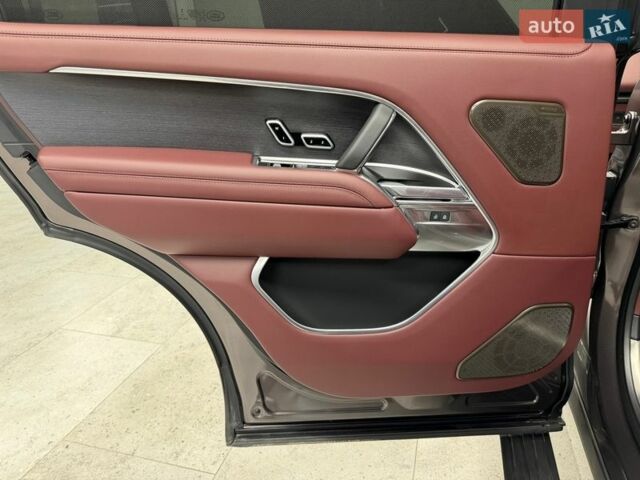 Серый Ленд Ровер Рендж Ровер, объемом двигателя 4.39 л и пробегом 7 тыс. км за 253000 $, фото 25 на Automoto.ua