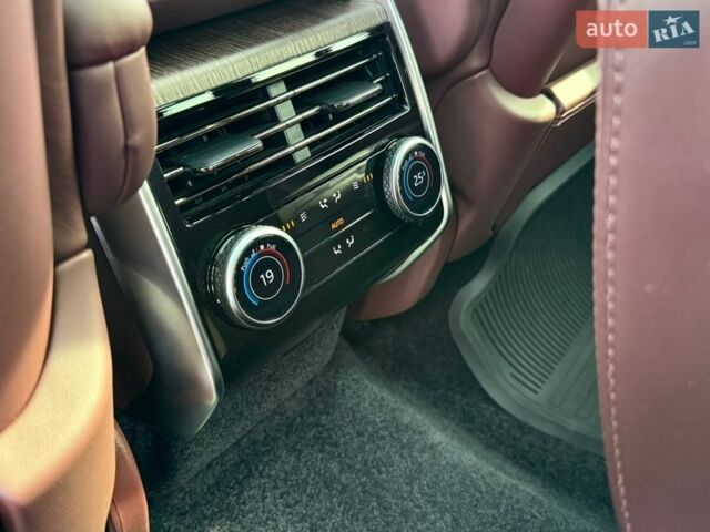 Сірий Ленд Ровер Рендж Ровер, об'ємом двигуна 3 л та пробігом 29 тис. км за 210000 $, фото 19 на Automoto.ua