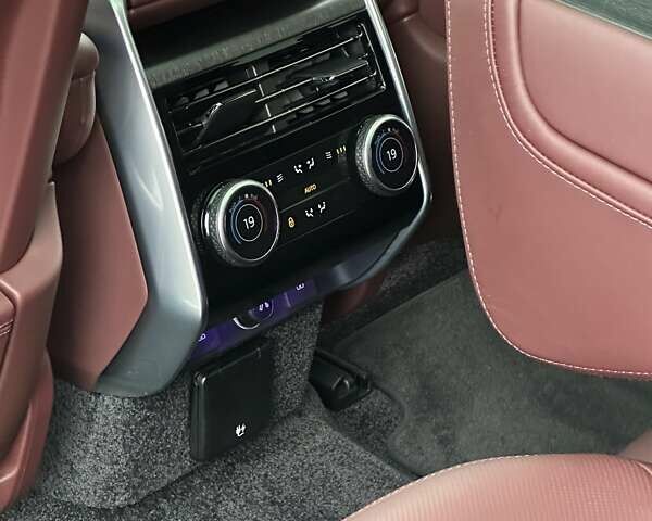 Серый Ленд Ровер Рендж Ровер, объемом двигателя 4.39 л и пробегом 18 тыс. км за 238000 $, фото 21 на Automoto.ua