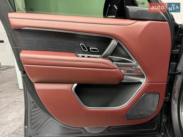 Серый Ленд Ровер Рендж Ровер, объемом двигателя 4.39 л и пробегом 7 тыс. км за 253000 $, фото 18 на Automoto.ua