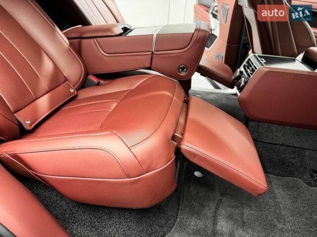 Серый Ленд Ровер Рендж Ровер, объемом двигателя 4.39 л и пробегом 7 тыс. км за 253000 $, фото 39 на Automoto.ua