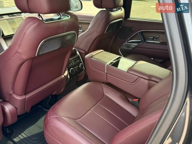 Сірий Ленд Ровер Рендж Ровер, об'ємом двигуна 3 л та пробігом 29 тис. км за 210000 $, фото 16 на Automoto.ua