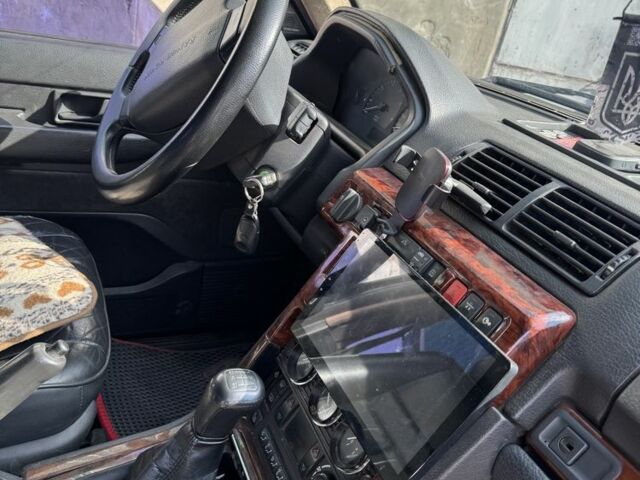 Синий Ленд Ровер Рендж Ровер, объемом двигателя 4 л и пробегом 350 тыс. км за 5000 $, фото 6 на Automoto.ua