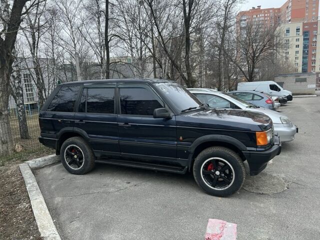 Синий Ленд Ровер Рендж Ровер, объемом двигателя 4 л и пробегом 333 тыс. км за 4000 $, фото 2 на Automoto.ua