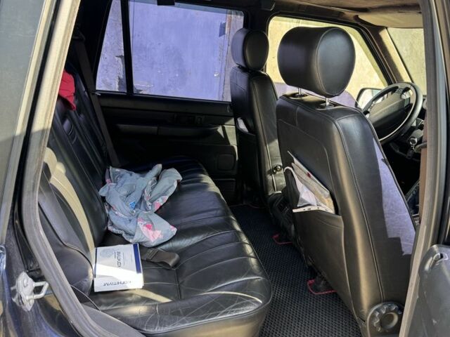 Синий Ленд Ровер Рендж Ровер, объемом двигателя 4 л и пробегом 350 тыс. км за 5000 $, фото 4 на Automoto.ua