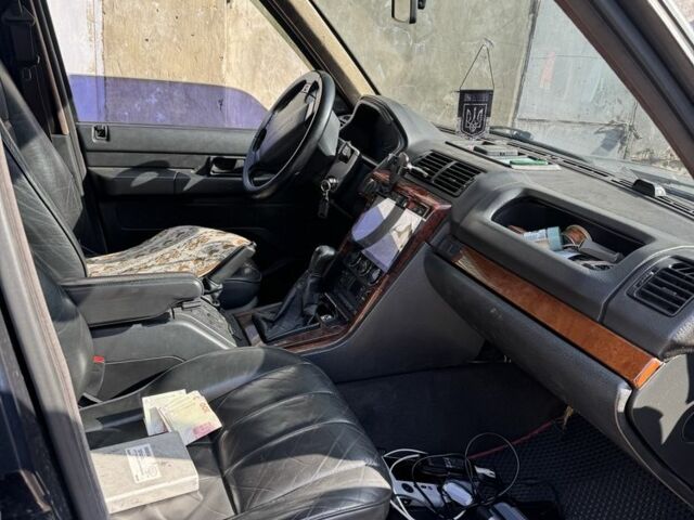 Синий Ленд Ровер Рендж Ровер, объемом двигателя 4 л и пробегом 350 тыс. км за 5000 $, фото 5 на Automoto.ua