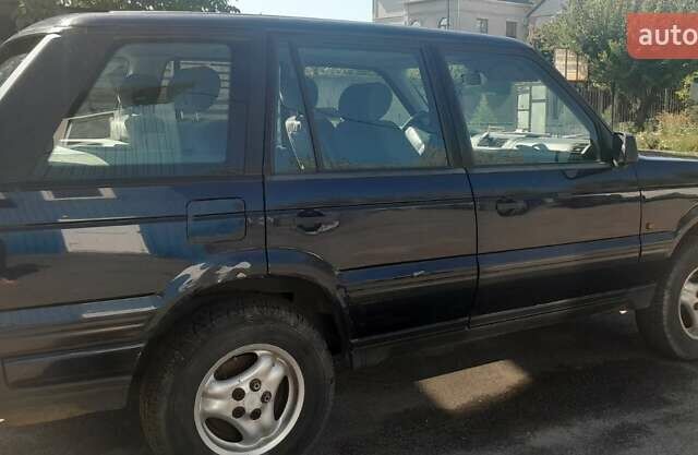 Синий Ленд Ровер Рендж Ровер, объемом двигателя 2.5 л и пробегом 224 тыс. км за 2820 $, фото 2 на Automoto.ua