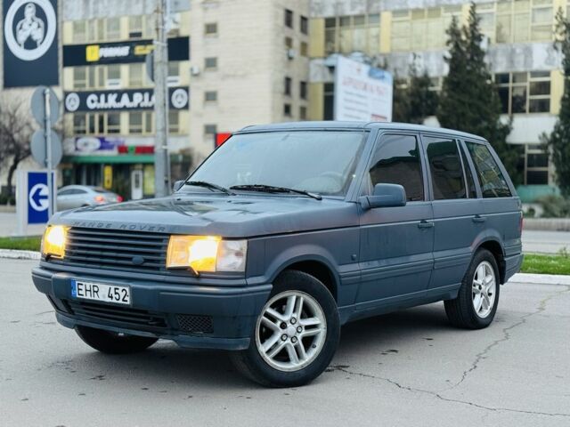Синий Ленд Ровер Рендж Ровер, объемом двигателя 2.5 л и пробегом 300 тыс. км за 3250 $, фото 1 на Automoto.ua
