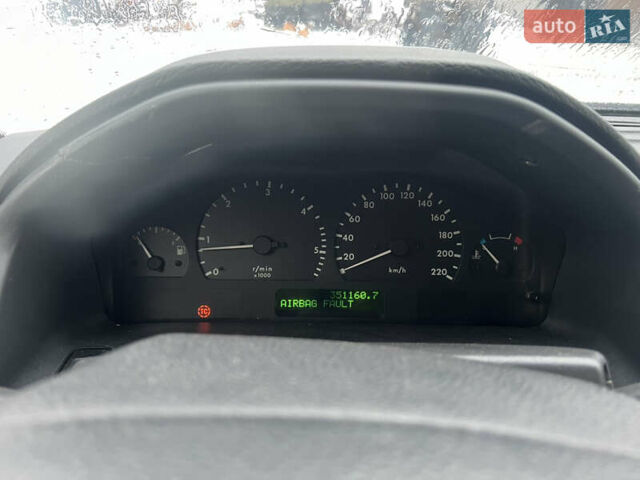 Синій Ленд Ровер Рендж Ровер, об'ємом двигуна 2.5 л та пробігом 351 тис. км за 7400 $, фото 8 на Automoto.ua