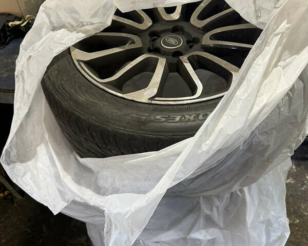 Синій Ленд Ровер Рендж Ровер, об'ємом двигуна 2.93 л та пробігом 420 тис. км за 7500 $, фото 47 на Automoto.ua