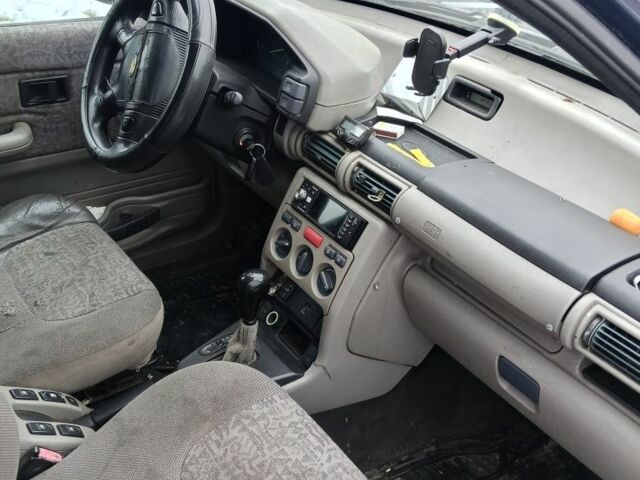 Синий Ленд Ровер Рендж Ровер, объемом двигателя 0 л и пробегом 300 тыс. км за 1857 $, фото 2 на Automoto.ua