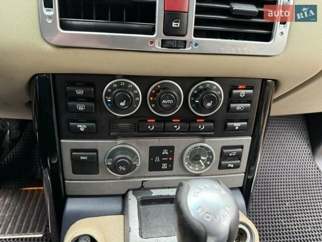 Синій Ленд Ровер Рендж Ровер, об'ємом двигуна 2.93 л та пробігом 389 тис. км за 10000 $, фото 5 на Automoto.ua