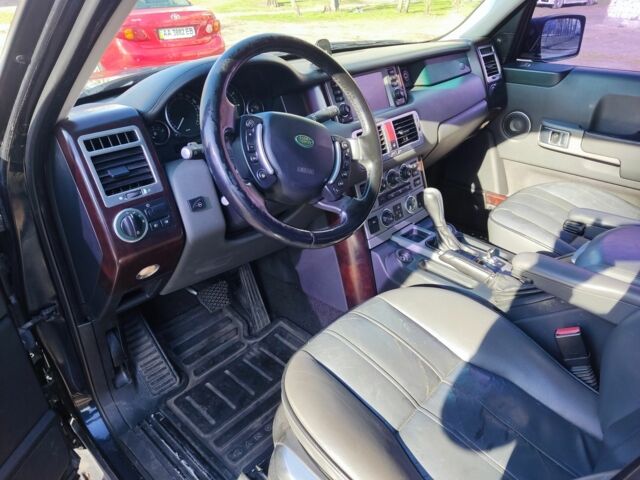 Ленд Ровер Рендж Ровер 2004 в Киеве на Automoto.ua Синий Ленд Ровер Рендж Ровер, объемом двигателя 4.4 л и пробегом 368 тыс. км за 7900 $, фото 4 на Automoto.ua