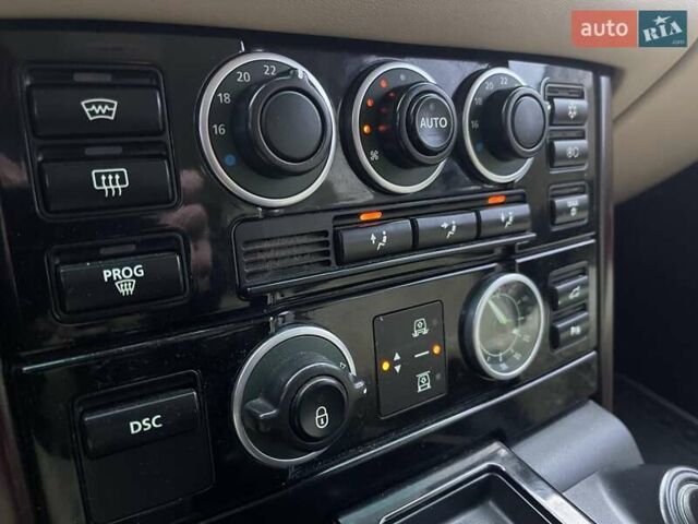 Синій Ленд Ровер Рендж Ровер, об'ємом двигуна 4.4 л та пробігом 250 тис. км за 9450 $, фото 37 на Automoto.ua