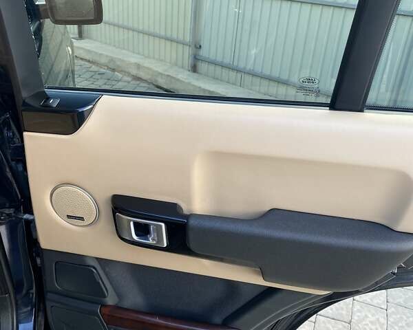 Синій Ленд Ровер Рендж Ровер, об'ємом двигуна 4.4 л та пробігом 250 тис. км за 9450 $, фото 31 на Automoto.ua